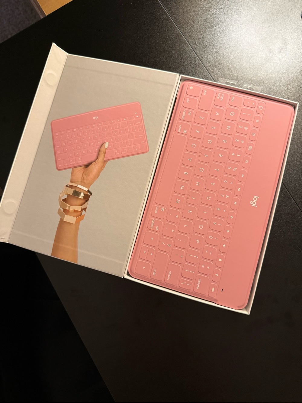 Logitech Slim Bluetooth Keyboard in Pink